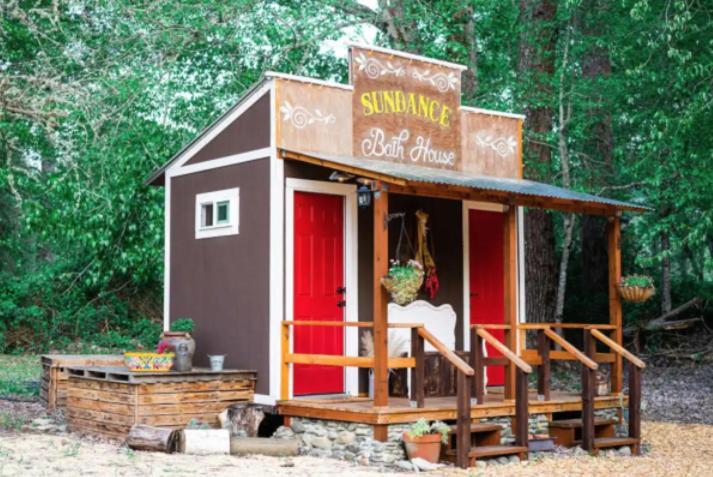 Cozy Wild West Covered Wagon Next To River Grants Pass Exterior photo